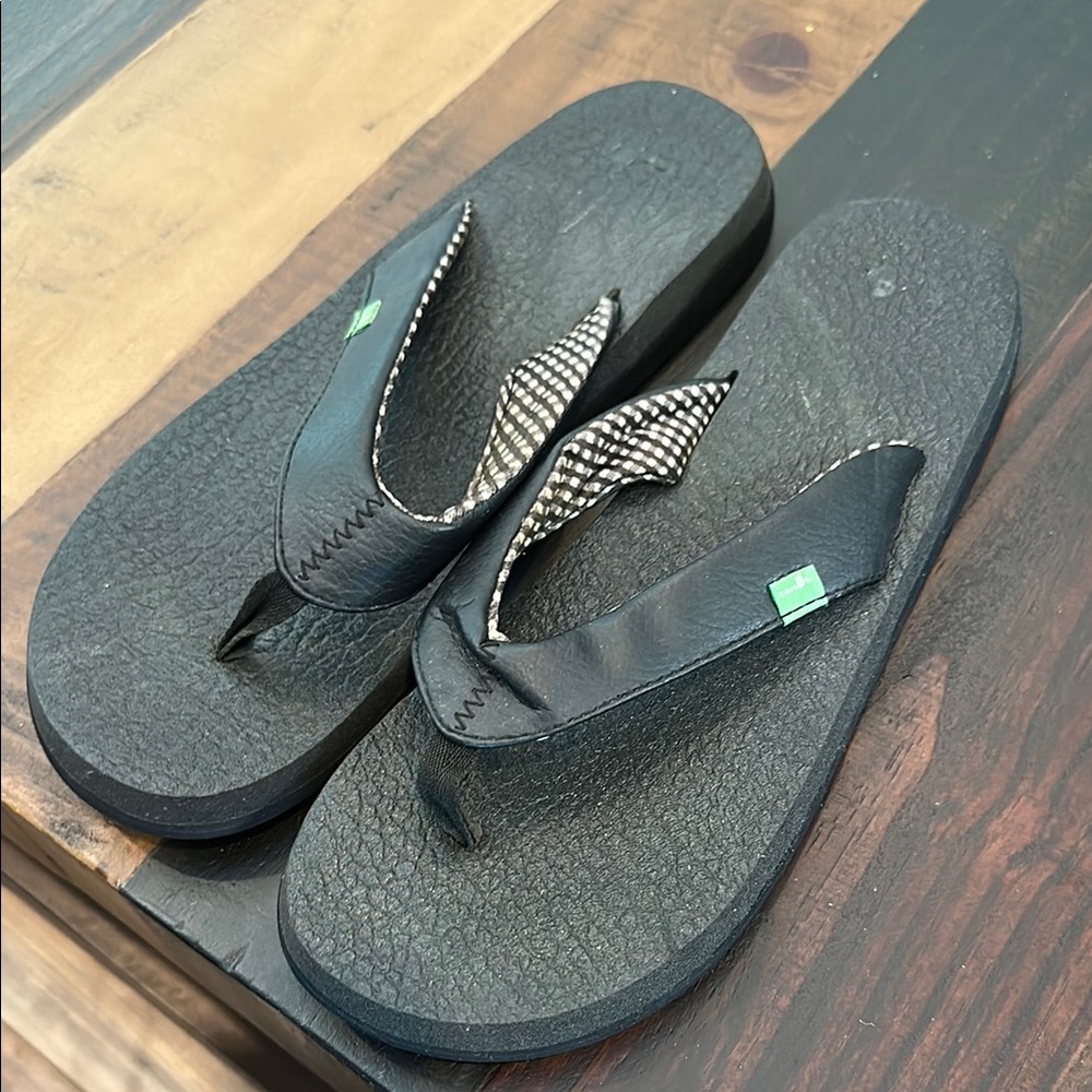 Sanuk flip flop 10